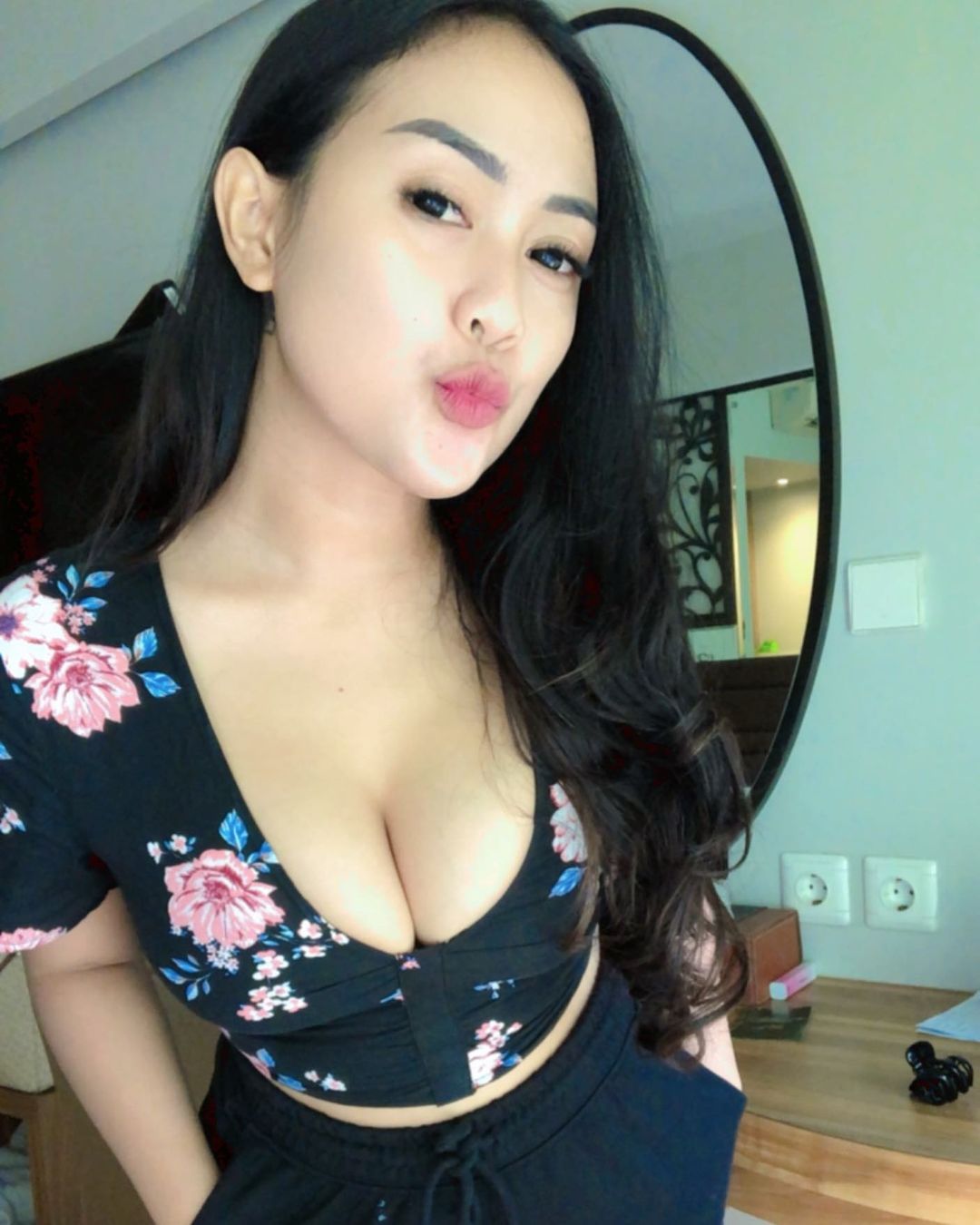 Rena sexy Female,Bisexual,French,Chinese,Couples